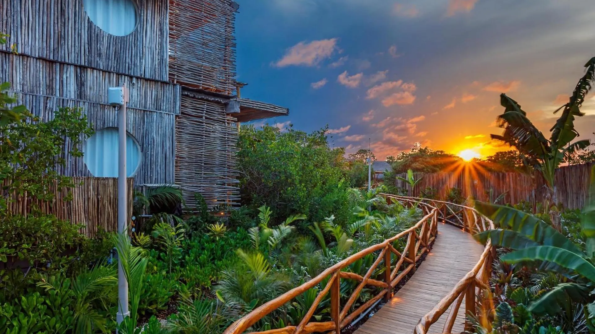 Hotel Shibari - Restaurant & Cenote Club Тулум